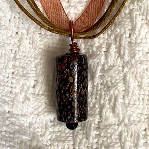 NWOT Glass pendant